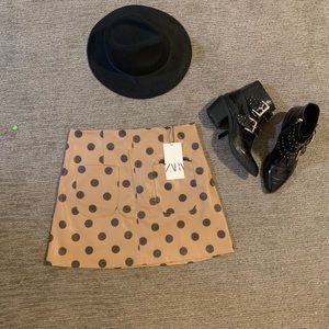 Zara mini skirt, new with tag.  Size 28